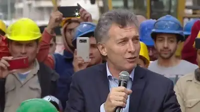 Oficializaron el bono a 100 años: con condiciones, el Estado podrá rescatarlo en el futuro Oficializaron el bono a 100 años: con condiciones, el Estado podrá rescatarlo en el futuro