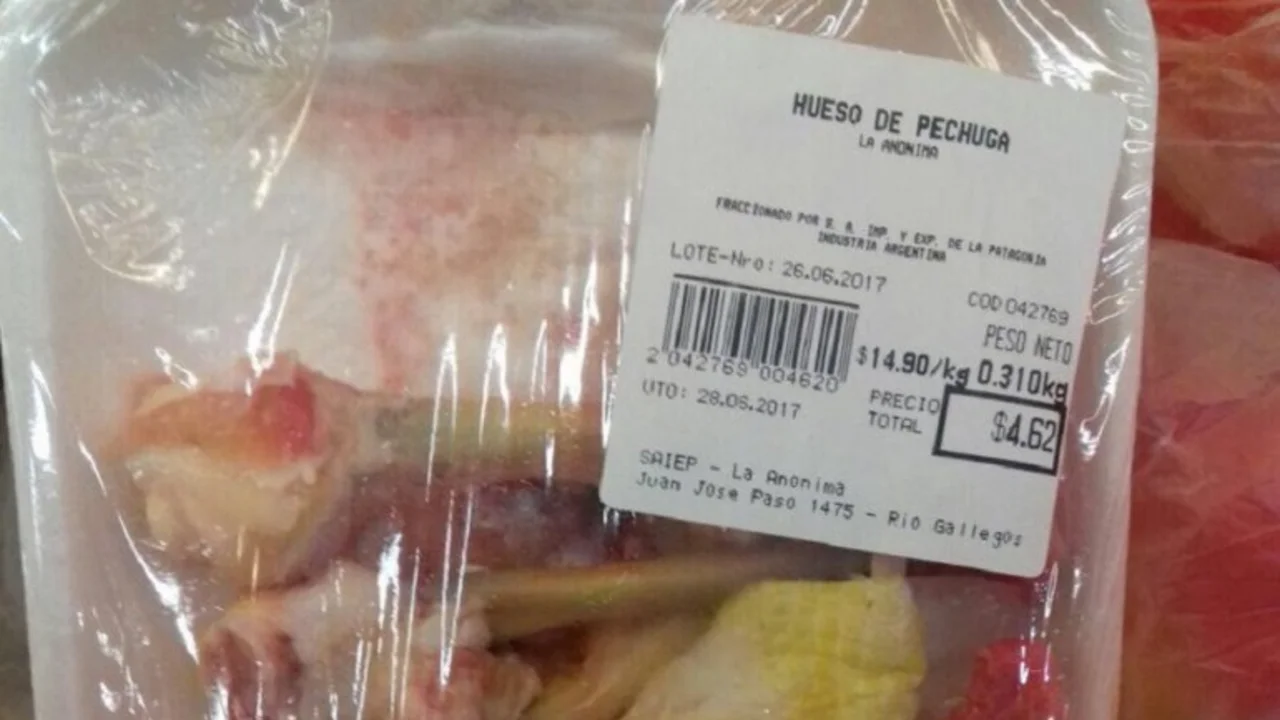 El supermercado que denunció Cristina aceptó que tenía a la venta los huesos