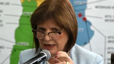 A diez meses de la desaparición de Maldonado, Bullrich justificó el operativo de Gendarmería A diez meses de la desaparición de Maldonado, Bullrich justificó el operativo de Gendarmería