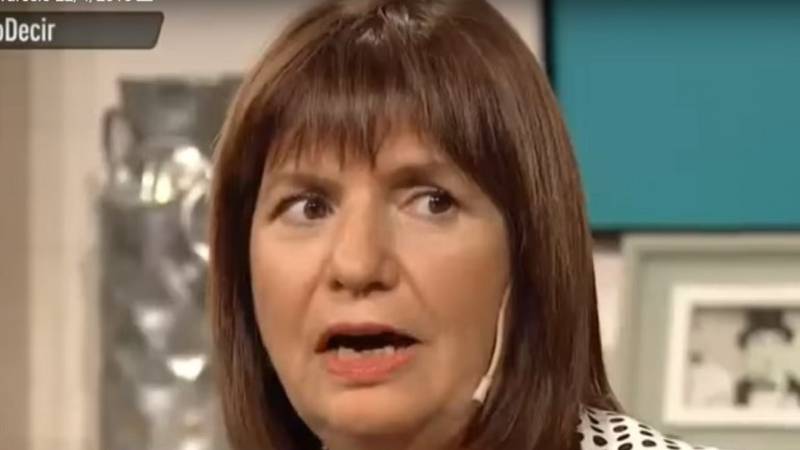 Patricia Bullrich amenazó a Moyano con reprimir las protestas de Camioneros Patricia Bullrich amenazó a Moyano con reprimir las protestas de Camioneros