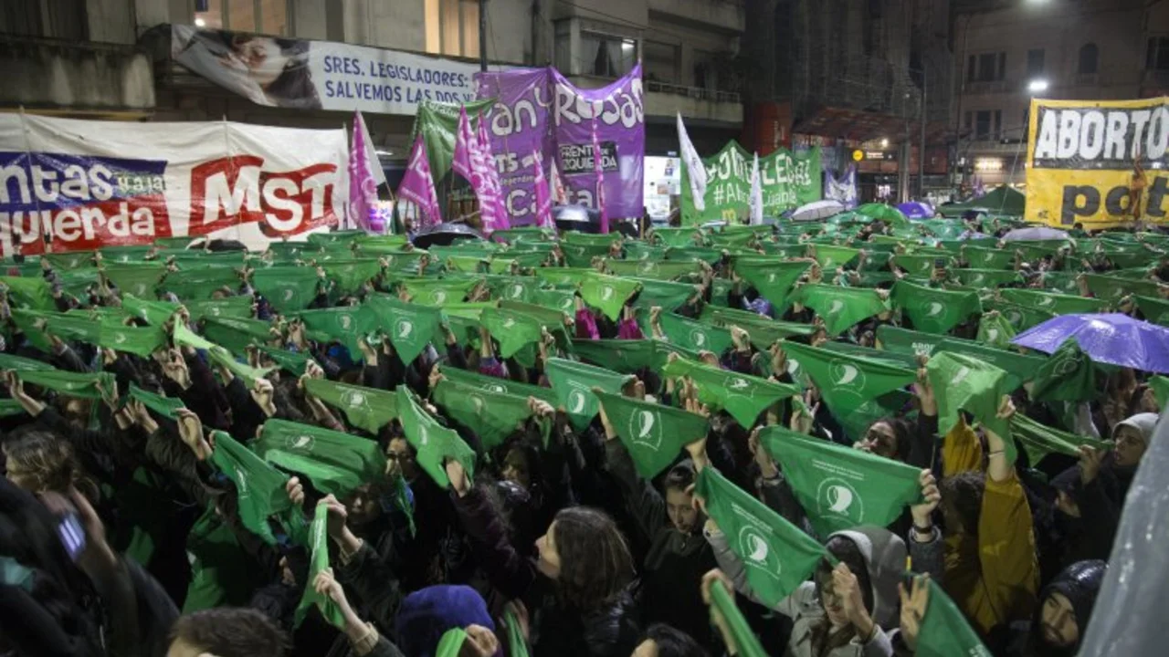 Más diputados se suman a votar por el aborto legal, seguro y gratuito