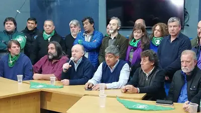 Camioneros y las dos CTA ratificaron el paro para este jueves Camioneros y las dos CTA ratificaron el paro para este jueves