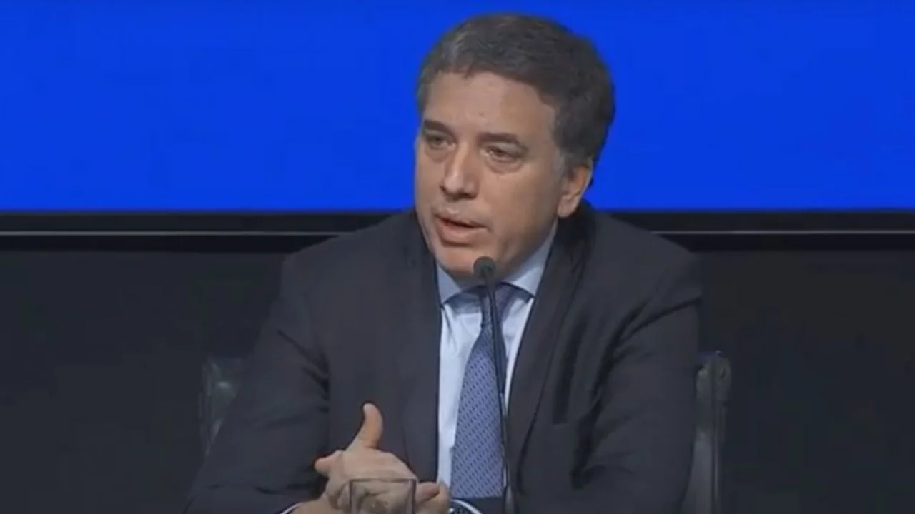 Dujovne reconoció que se perdió la confianza en el Gobierno de Cambiemos