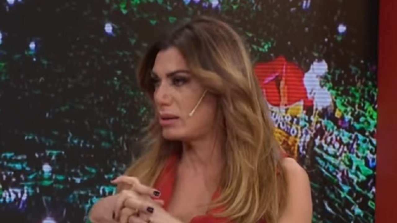 El emotivo agradecimiento de Flor de la V a la diputada Lospenatto