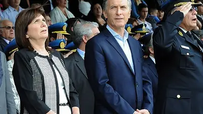 Alertan que por la conflictividad social, Macri despliega militares y gendarmes Alertan que por la conflictividad social, Macri despliega militares y gendarmes
