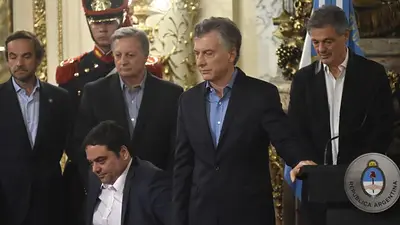 Minutos después de Cabrera, Macri echó a Aranguren de Energía Minutos después de Cabrera, Macri echó a Aranguren de Energía