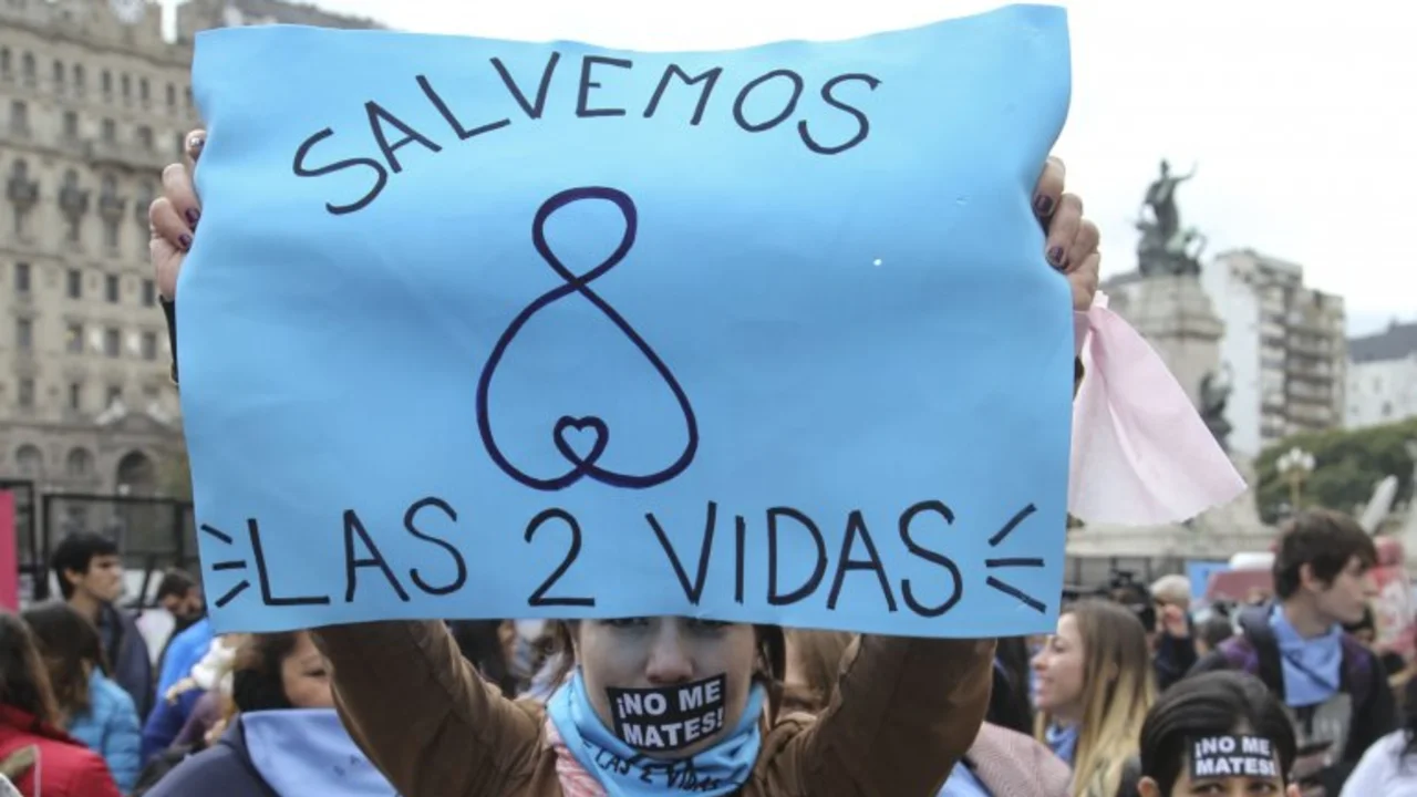Santiago del Estero: polémico congreso contra gays y aborto despertó la furia en las redes sociales