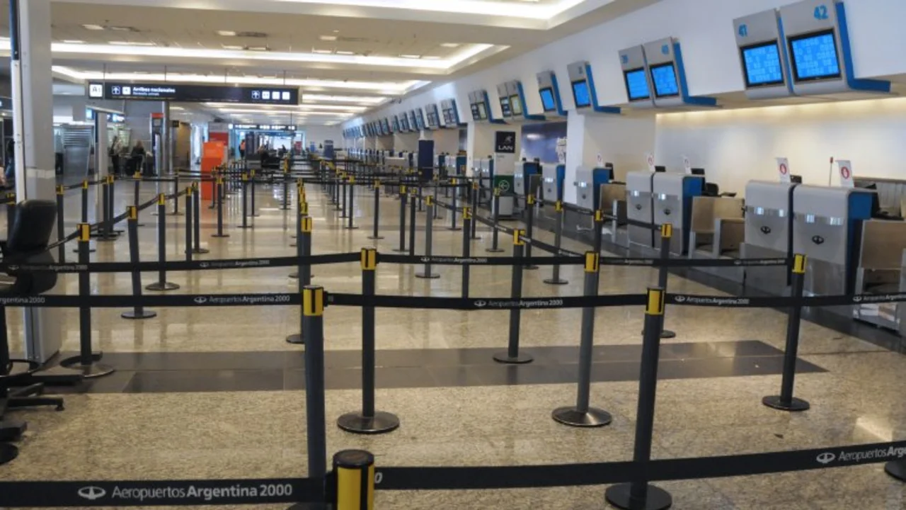 Aeronáuticos se suman al paro general de la CGT y CTA
