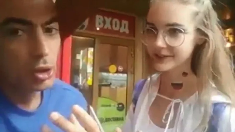 Quién es el hincha argentino que se aprovechó de una joven rusa con un chiste machista