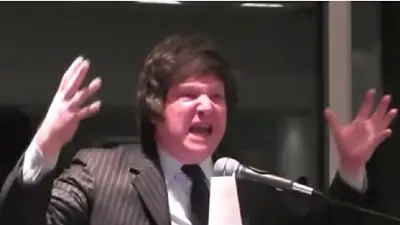 Milei maltrató a una periodista y debieron levantar la conferencia de prensa Milei maltrató a una periodista y debieron levantar la conferencia de prensa
