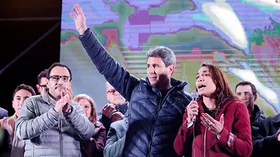 Elecciones 2019: en San Juan, Uñac obtuvo la reelección con un contundente triunfo del peronismo unido Elecciones 2019: en San Juan, Uñac obtuvo la reelección con un contundente triunfo del peronismo unido