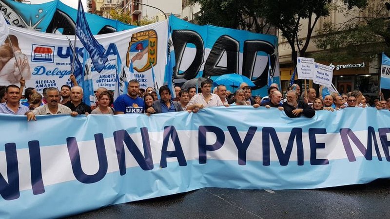 Crisis económica: pymes denuncian que se pierden mil puestos de trabajo por día 