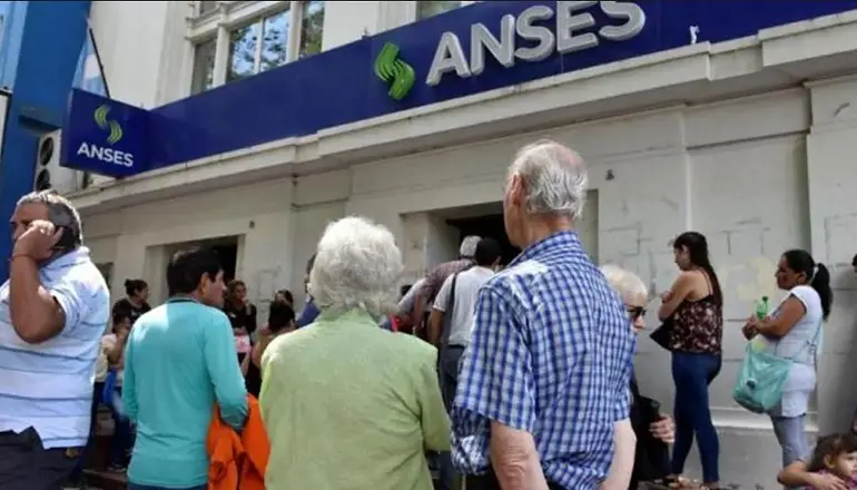 Jubilados: quiénes ganan y quiénes pierden con la nueva ley