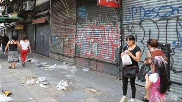 El ajuste avanza sobre los niños: Milei quiere congelar la AUH y profundizar el vaciamiento de programas