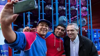 Parte médico de Alberto Fernández: ingresó por sus medios al Otamendi y los estudios salieron normales Parte médico de Alberto Fernández: ingresó por sus medios al Otamendi y los estudios salieron normales