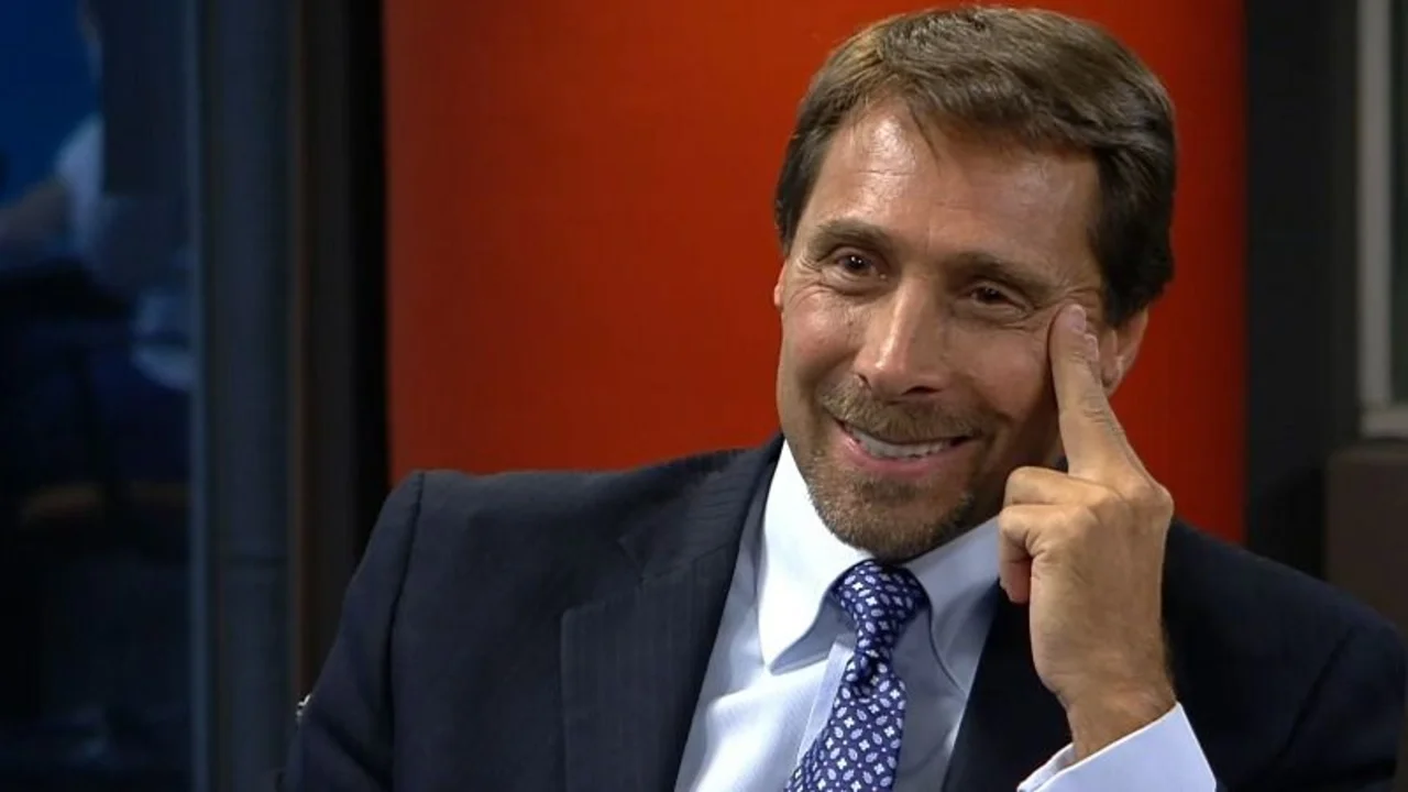 El tuit kirchnerista de Eduardo Feinmann para anunciar su vuelta a la radio
