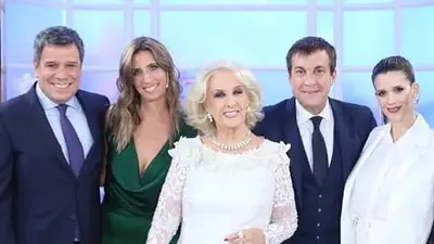 Facundo Manes acusó en vivo a Mirtha Legrand de ser "muy macrista" Facundo Manes acusó en vivo a Mirtha Legrand de ser "muy macrista"