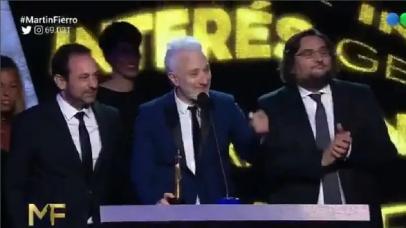 Andy Kusnetzoff le ganó un Martín Fierro a Mirtha Legrand y lanzó un picante discurso