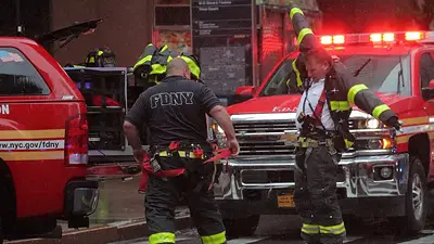 Un helicóptero se estrelló contra un edificio en Nueva York Un helicóptero se estrelló contra un edificio en Nueva York