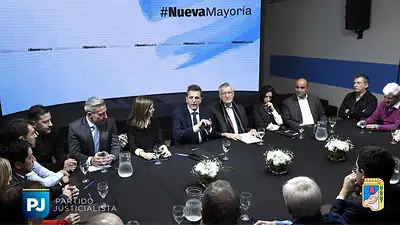 Elecciones 2019: el PJ, Unidad Ciudadana, gobernadores, intendentes y gremios le pidieron a Massa que se sume a la unidad Elecciones 2019: el PJ, Unidad Ciudadana, gobernadores, intendentes y gremios le pidieron a Massa que se sume a la unidad