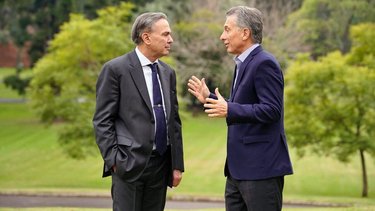 Pichetto, de alarmar por un nuevo 2001 a ser elegido por Macri para destrabar las negociaciones con el FMI