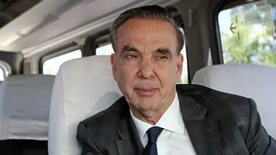 Miguel Ángel Pichetto lanzó una insólita chicana a Axel Kicillof: “El kirchnerismo lleva a un comunista como candidato” Miguel Ángel Pichetto lanzó una insólita chicana a Axel Kicillof: “El kirchnerismo lleva a un comunista como candidato”