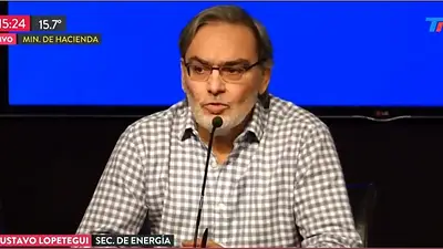 Sin luz: para el gobierno, "el cerebro humano no puede darse cuenta" del error que causó el apagón Sin luz: para el gobierno, "el cerebro humano no puede darse cuenta" del error que causó el apagón