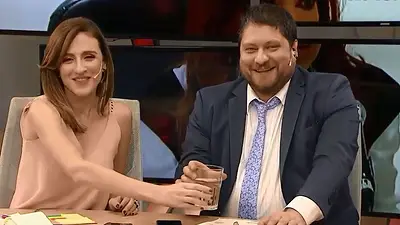 El mal momento de Nicolás Wiñazki al aire por un ataque de hipo: "Comí maní" El mal momento de Nicolás Wiñazki al aire por un ataque de hipo: "Comí maní"