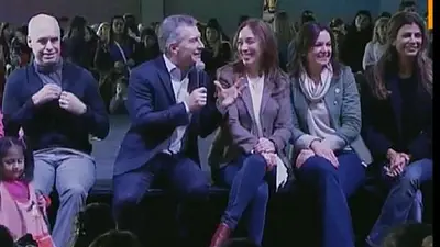 La confesión de Mauricio Macri a Juliana Awada: "Te cuento para que no te enteres por las revistas" La confesión de Mauricio Macri a Juliana Awada: "Te cuento para que no te enteres por las revistas"