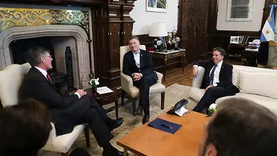 Macri sobre Dujovne: "Es un consumidor del Chocoarroz" Macri sobre Dujovne: "Es un consumidor del Chocoarroz"