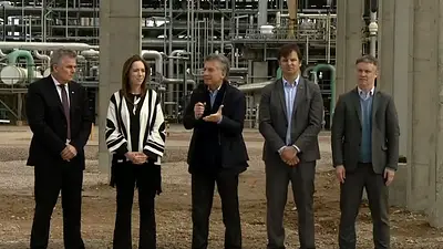 Archivo: el día que Macri fue inaugurar una obra en la planta que explotó en Bahía Blanca Archivo: el día que Macri fue inaugurar una obra en la planta que explotó en Bahía Blanca
