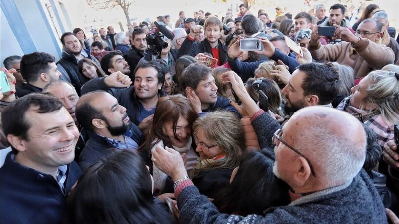 Axel Kicillof copó San Pedro y dio un mensaje ante la multitud: "La diversidad nos fortalece" 