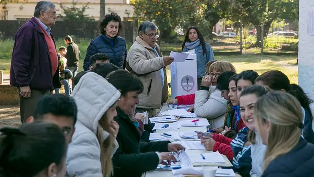 Arrancó la campaña: poner en cuestión las PASO | Paso