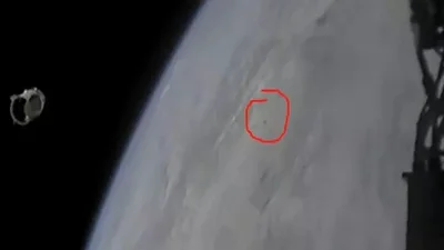SpaceX: espectadores afirmaron haber visto ovnis durante la transmisión SpaceX: espectadores afirmaron haber visto ovnis durante la transmisión