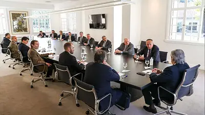 Para la mayoría, los grandes empresarios y la oposición "no colaboran con el país" Para la mayoría, los grandes empresarios y la oposición "no colaboran con el país"