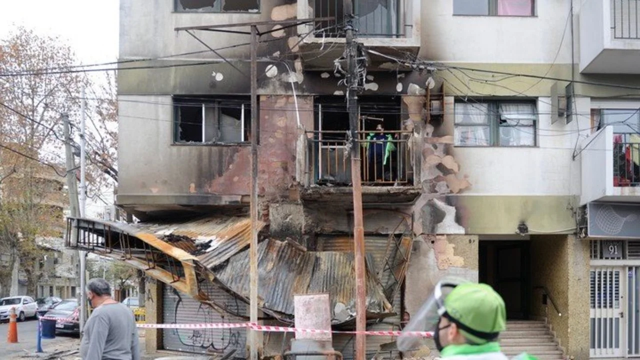 Una fuga de gas ocasionó un impresionante incendio en Avellaneda