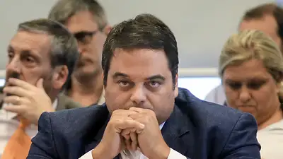 Triaca habló del espionaje ilegal a periodistas y justificó el accionar de la AFI Triaca habló del espionaje ilegal a periodistas y justificó el accionar de la AFI