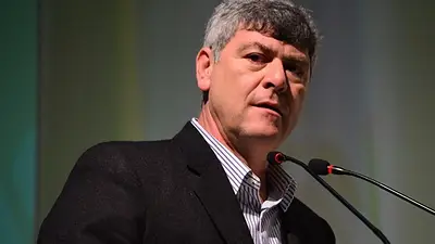 La confesión de un ex ministro de Macri: "Quizás el error nuestro sea mirar mucho las leyes" La confesión de un ex ministro de Macri: "Quizás el error nuestro sea mirar mucho las leyes"