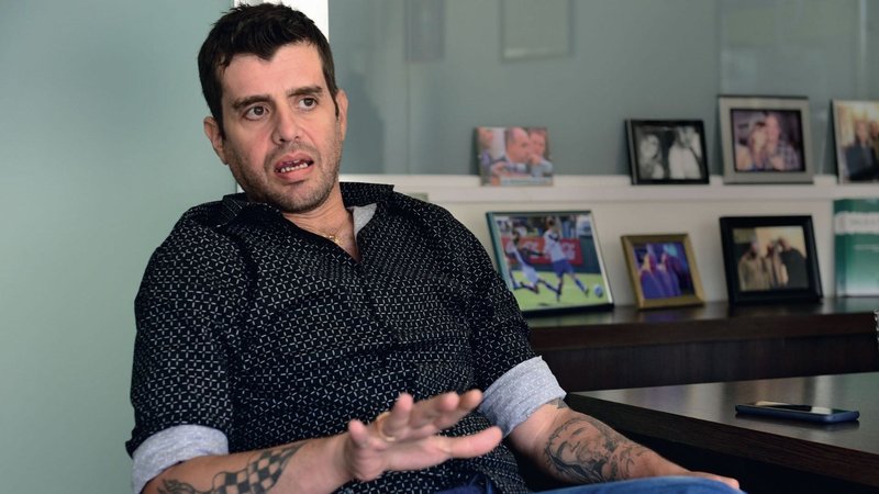 Internaron a Carlos Nair Menem por una neumonía severa y le realizaron un hisopado