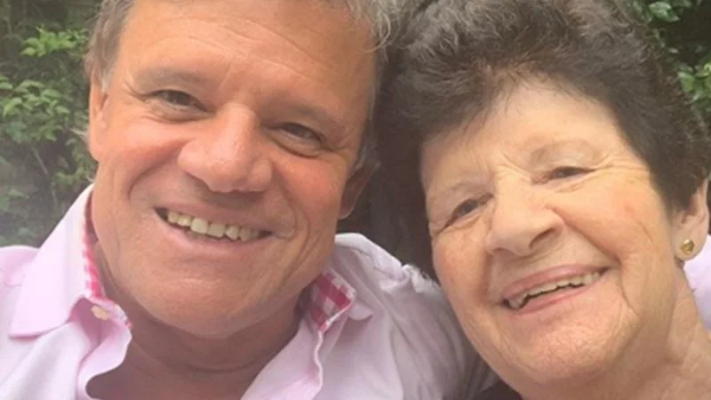 Quique Sacco habría contagiado a su madre de 88 años 
