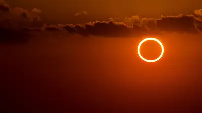 Las asombrosas imágenes del eclipse anillo de fuego Las asombrosas imágenes del eclipse anillo de fuego