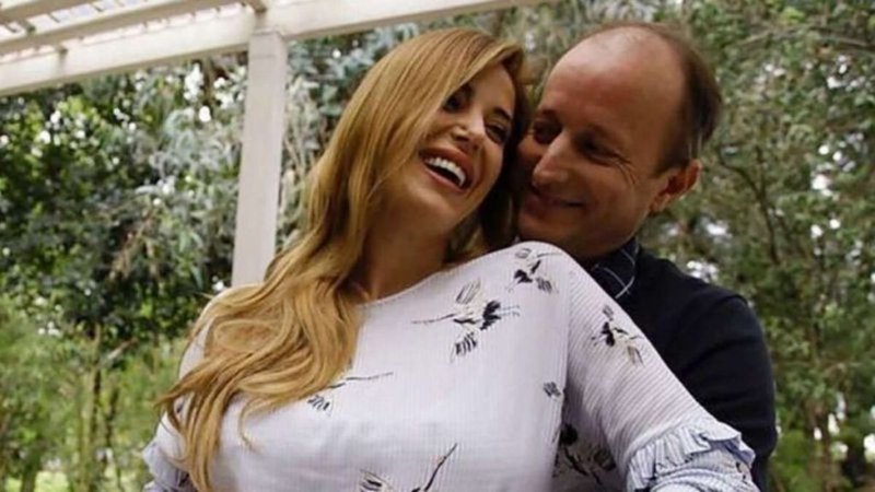 Las imágenes del emotivo regreso de Martín Insaurralde a su casa