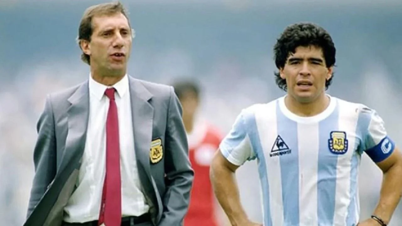 Maradona con Bilardo: la foto que eligió Diego para festejar el título de México 86