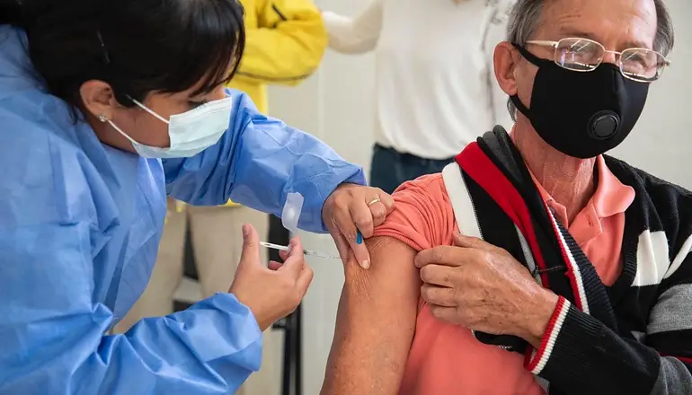 Campaña de vacunación contra el coronavirus en Argentina