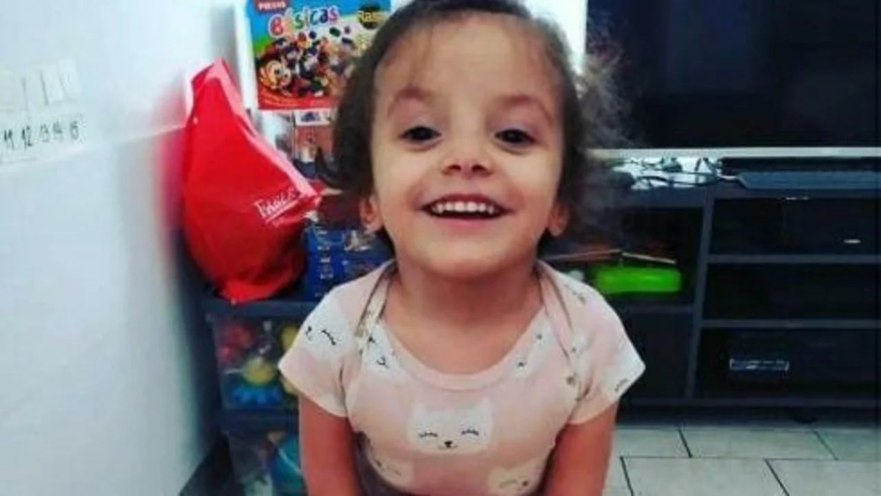 Una prepaga se niega a pagarle el tratamiento médico en Estados Unidos a una nena de cuatro años