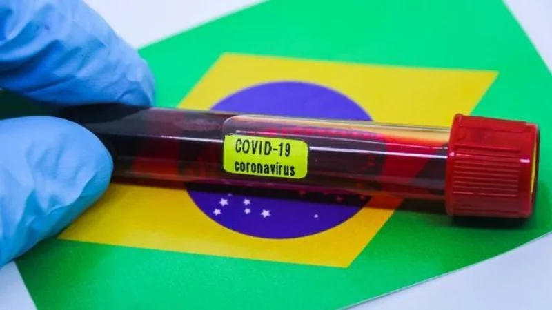 Brasil anuncia tercera dosis de vacuna anticovid para todos los mayores de 18 años