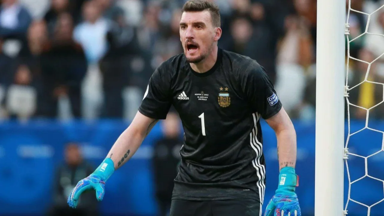 Copa América 2021: Franco Armani volvió a dar positivo de COVID y tiene un pie afuera