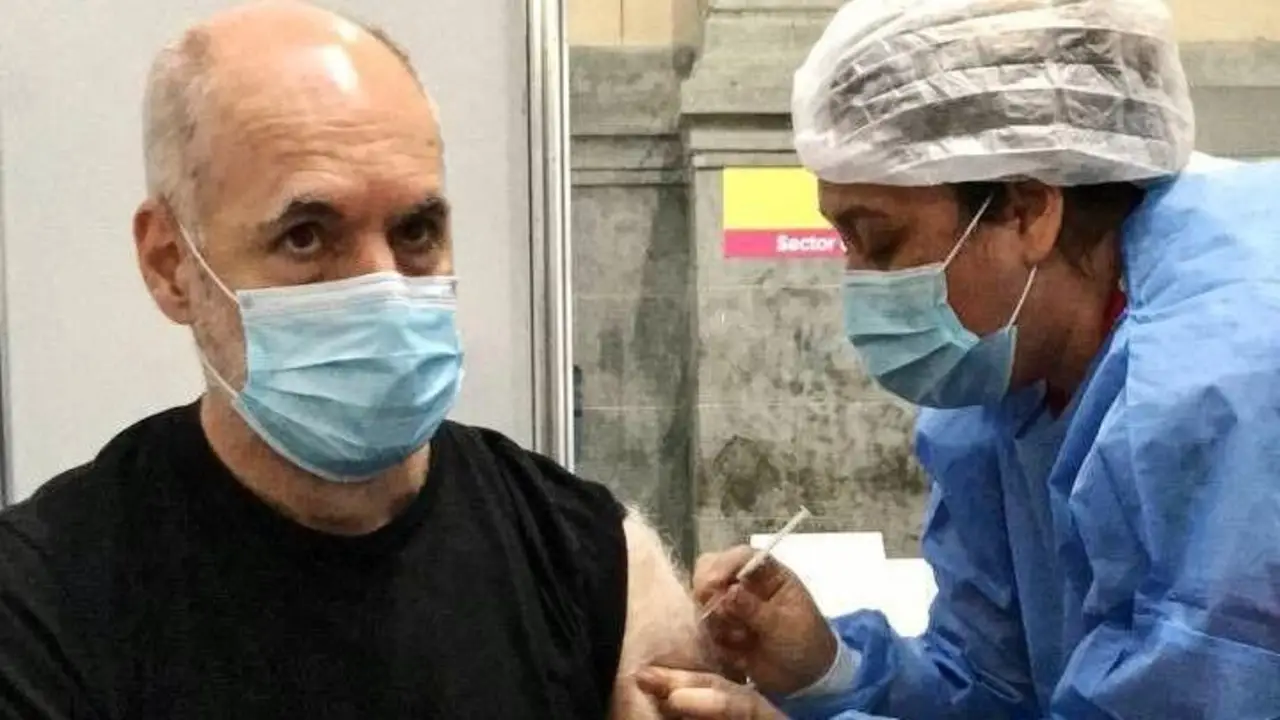 Horacio Rodríguez Larreta se vacunó contra el coronavirus