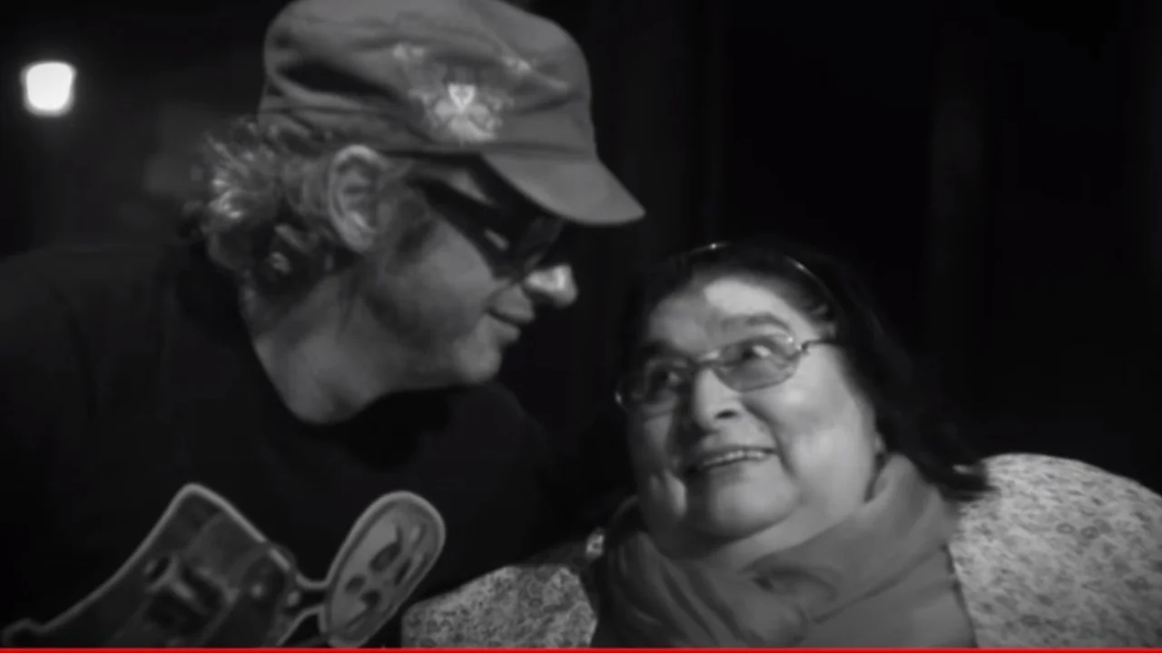 Video inédito: Mercedes Sosa y Gustavo Cerati cantando Zona de Promesas