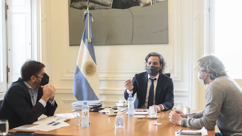 Cafiero recibió a sus pares de Ciudad y Provincia, en la antesala de un nuevo DNU con restricciones